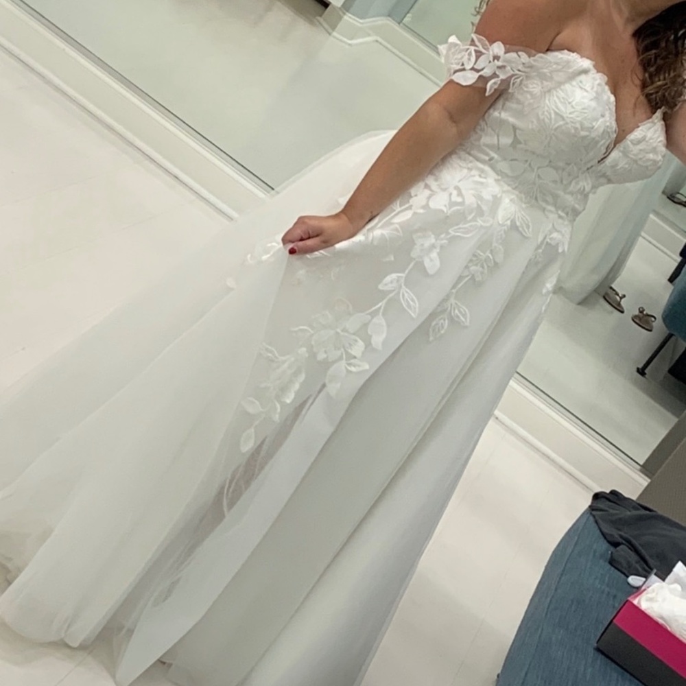 ALLURE Bridal Gown